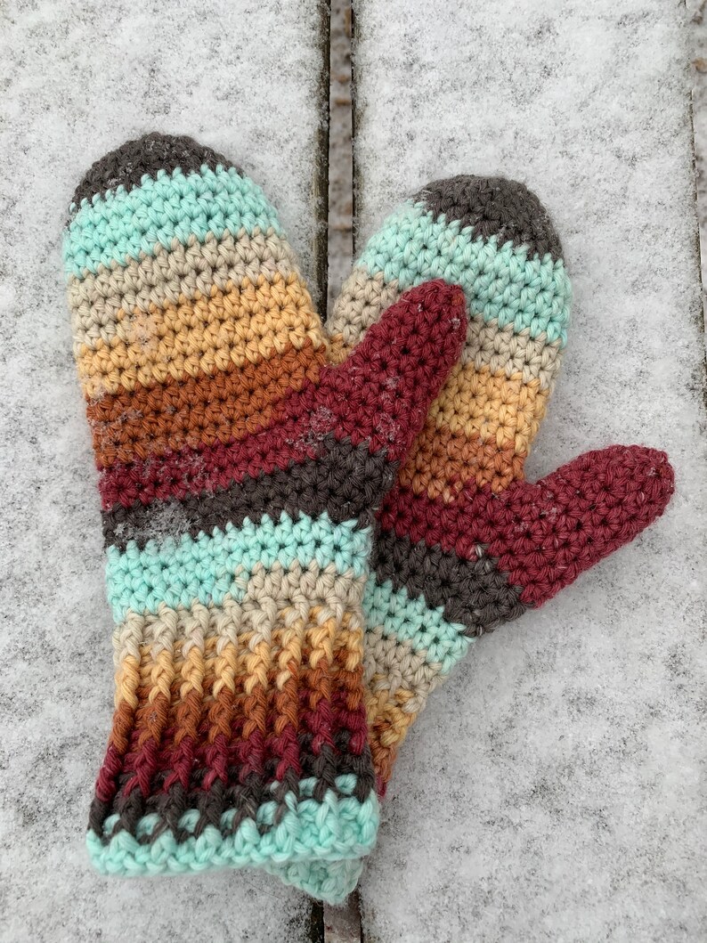 Crochet PATTERN Rustic Cabin Mittens // Child L // Ladies S/M/L/XL // Worsted weight mittens // mittens for kids // adult mittens image 4