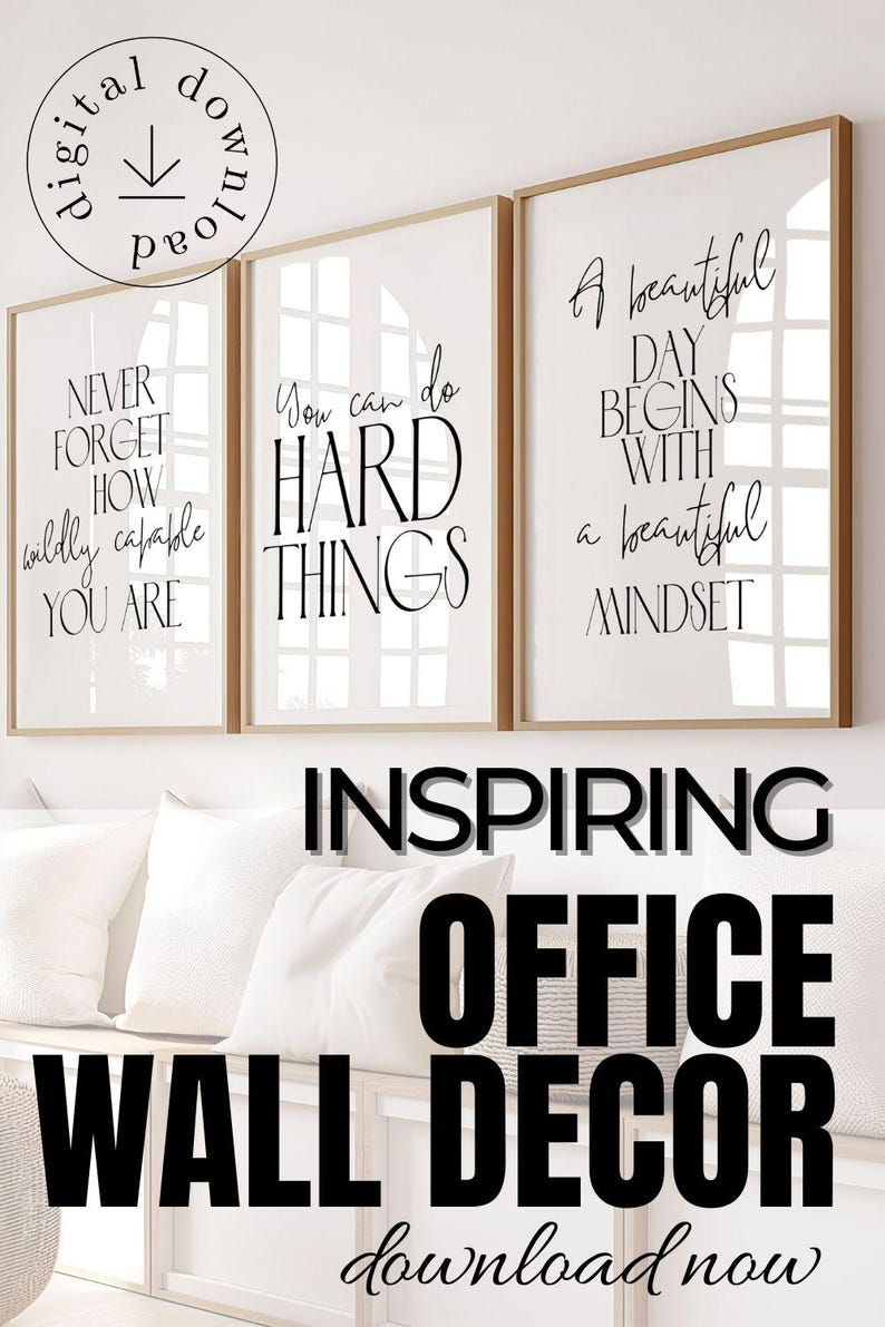 Puede incluir: Tres impresiones de arte de pared inspiradoras con texto negro sobre fondo blanco. Las impresiones est&aacute;n enmarcadas en un marco de madera claro. El texto en las impresiones dice: "Nunca olvides lo incre&iacute;blemente capaz que eres", "Puedes hacer cosas dif&iacute;ciles" y "Un d&iacute;a hermoso comienza con una hermosa mentalidad".