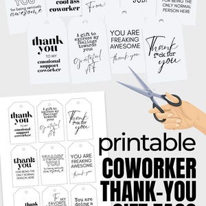 Pu&ograve; includere: Etichette regalo stampabili con messaggi divertenti e sinceri per i colleghi. Le etichette presentano testo nero su sfondo bianco con frasi come "Grazie per essere un collega fantastico" e "Sei incredibilmente fantastico".