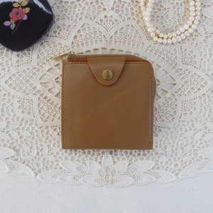 Vintage Japanese Minimalist Caramel PU Leather Bifold wallet, zipper coins compartment, thin wallet, money bag, square Purse, vegan, hipster