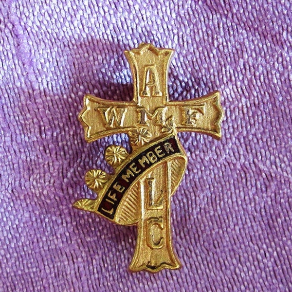 Vintage WMF AMLC Life Member Pin Religious Lutheran