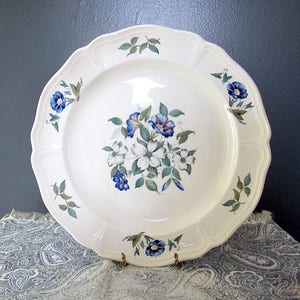 Vintage Wedgwood Dinner Plate Cornel Pattern
