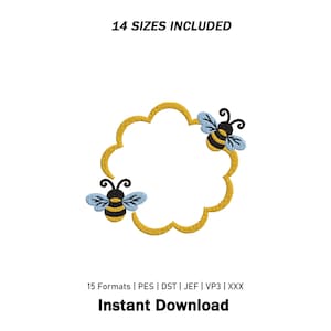 Pode incluir: Um design de bordado com uma moldura festonada amarelo-dourada com duas abelhas, cada uma com corpos de listras pretas e amarelas e asas azul-claras. O texto 14 SIZES INCLUDED, 15 Formats | PES | DST | JEF | VP3 | XXX e Instant Download é visível.