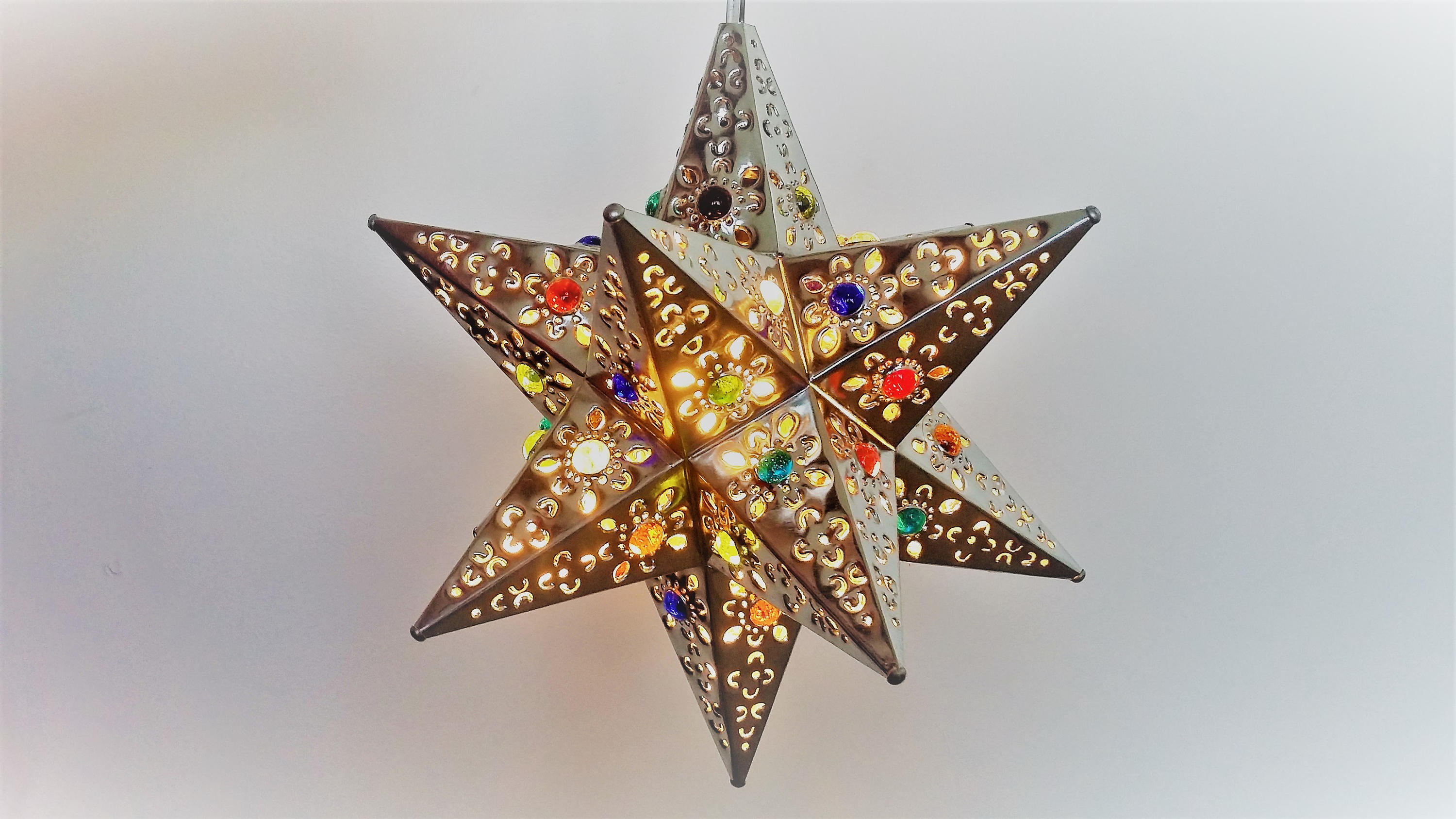 Metal moravian sale star