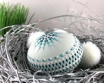 Traditional Polish Easter Egg, Wax Embossed Pysanky, Hand Decorated  Blue Duck Egg, Drop Pull Pisanka, Polish Folk Art