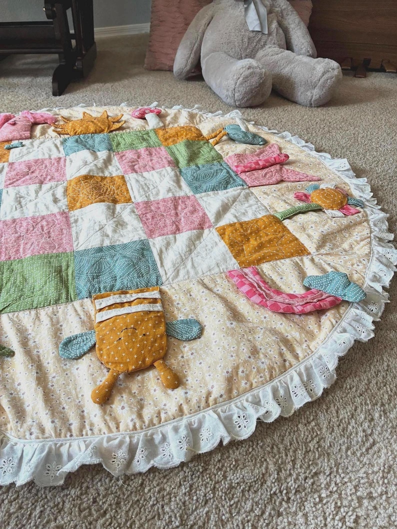 Baby Play Mat PDF Sewing Pattern | Tummy Time Quilt Tutorial | Interactive Baby Quilt | Sensory Activity Quilt image 10