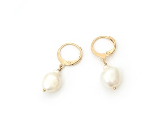 Boucles d'oreilles dorées à l'or fin 24 quilates et perles d'eau douce / Colección Neige