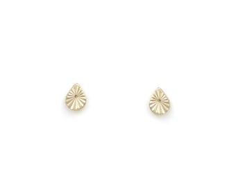 Boucles d'oreilles puces dorées à l'or fin 24 carats / Collection Shine