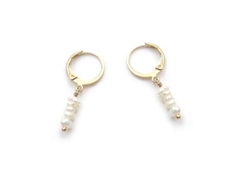 Boucles d'oreilles dorées à l'or fin 24 quilates et perles d'eau douce / Colección Mooréa