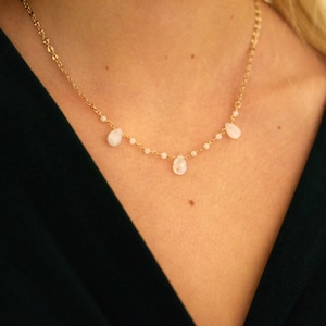 Collier doré à l'or fin 24 カラット et ピエール グーテ セミプレシュース / Collection Byzance