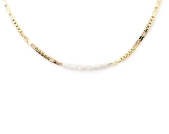 Collier doré à l'or fin 24 carats et nacres blanches / Collection Cosmos