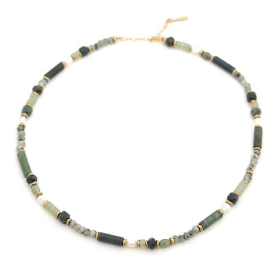 Collier en or laminé et pierres semi-précieuses vertes / Collection Lagon