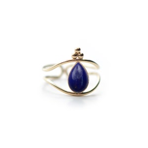 Bague plaquée à l'or fin 24 carats et pierre semi-précieuse / Collection Sphinx Bleu (lapis lazuli)