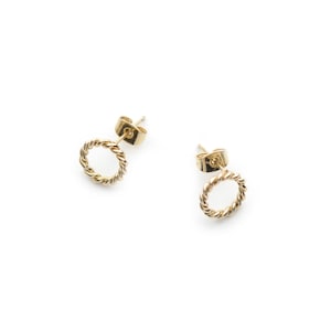 Boucles d'oreilles puces torsadées, dorées à l'or fin 24 carats / Collection Torsade