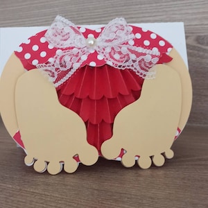 Nouveau bébé fille 3d carte, Minnie Mouse bébé fille couche carte, naissance de bébé fille carte, carte de douche de bébé, carte à la main, carte personnalisée
