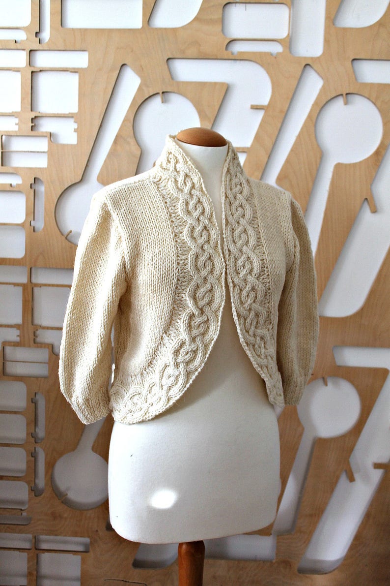 Aran cardigan Wool cardigan Organic wool Knitted jacket Short jacket Bridesmaid jacket Wool Cape Bridal Shrug Unbleached wool Boho Hippie
