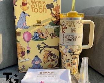 Set regalo personalizzato Stanley Winnie the Pooh da 40 oz con bicchiere termico, incisione laser e incisione in acciaio inossidabile. Regalo di compleanno per lei.