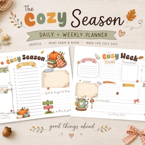 Op de afbeelding: Een dag- en weekplanner set getiteld The Cozy Season, bestaande uit twee printbare pagina's met herfstthema-illustraties zoals pompoenen, boeken en mokken. De lay-out bevat secties voor takenlijsten, dagschema's en notities met warmgekleurde afbeeldingen en handgeschreven tekst.