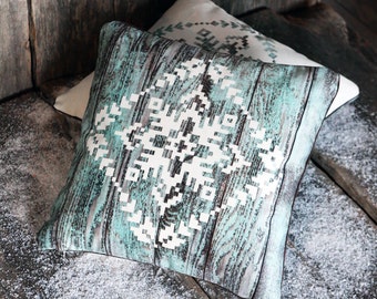 Throw pillow - Cushion cover - Square Cushion Cover - Pillow Cover - Pillow case - Decorative pillow - Snowflake pattern