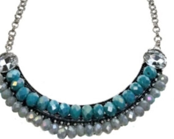 Gorgeous Turquoise Crystal Necklace