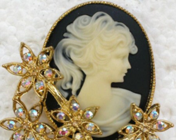 Gorgeous Aurora Borealis Crystal Black Cameo Brooch