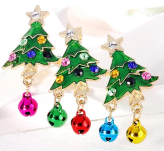 Fabulous Crystal & Enamel Holiday Tree Brooch Pendant