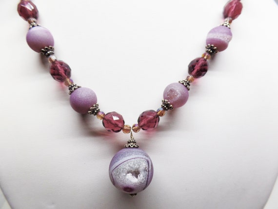 Gorgeous Purple Quartz Beaded Necklace