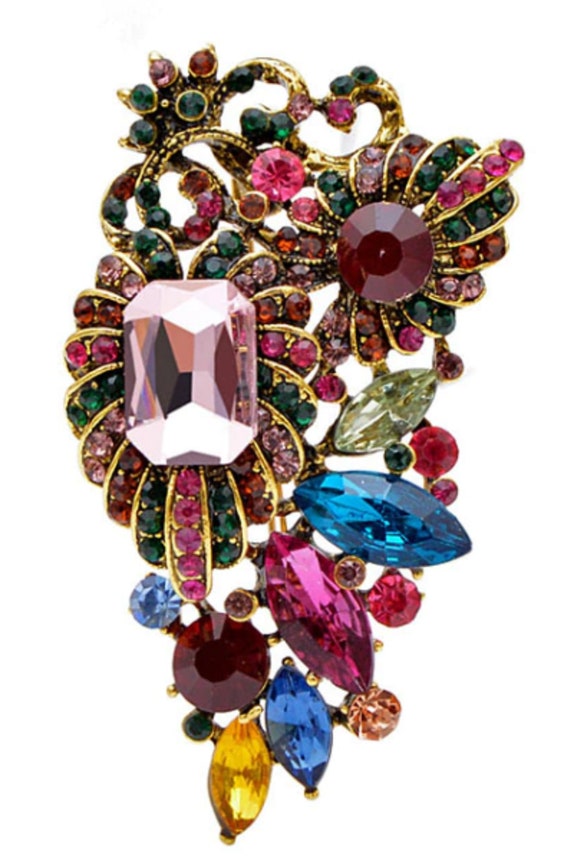 Gorgeous Multi Crystal Flower Brooch Pendant!