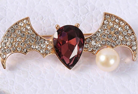 Gorgeous Purple Crystal & Pearl Bat Brooch