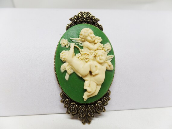 Gorgeous Green Cherub Angel Cameo Brooch Pin