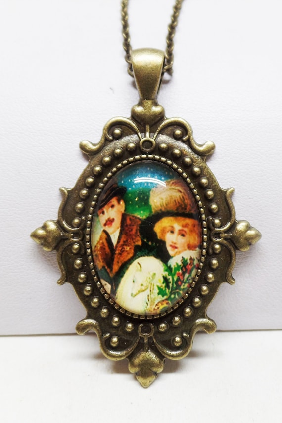 Lovely Victorian Couple Glass Cabochon Necklace
