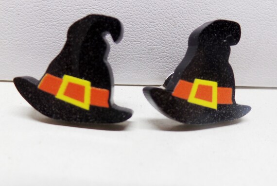 Adorable Acrylic Halloween Witch Hat Stud Earrings