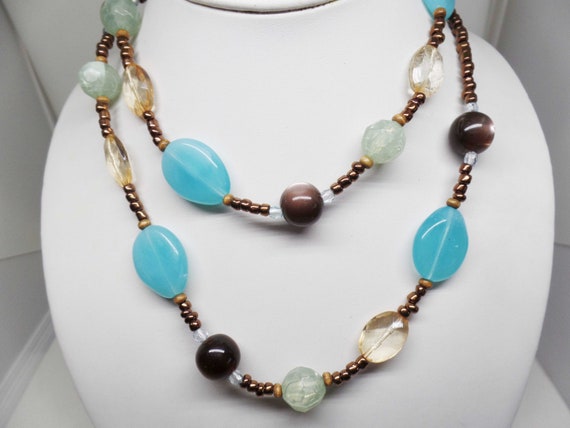 Fabulous Vintage Blue & Brown Lucite Beaded Long Necklace