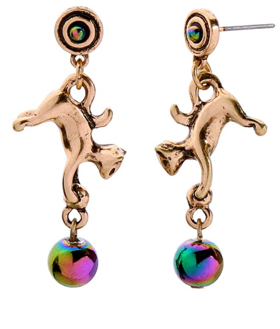 Adorable Gold Tone Reaching Cat Drop Earrings!