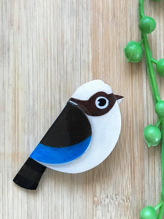 Fabulous Acrylic Kookaburra Bird Brooch