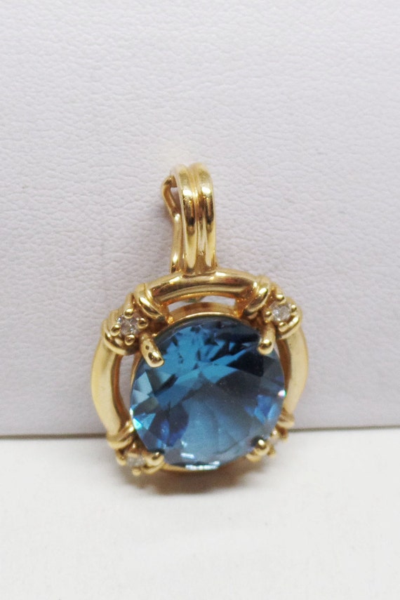 Gorgeous Vintage NABCO Signed 14KT Gold Blue Topaz & Diamond Pendant