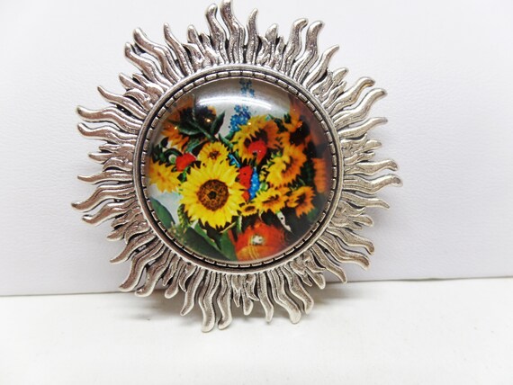 Lovely Glass Cabochon Sunflower Brooch