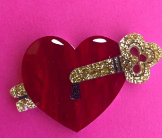 DAISY JEAN Unlock Your Heart Acrylic Valentine Brooch