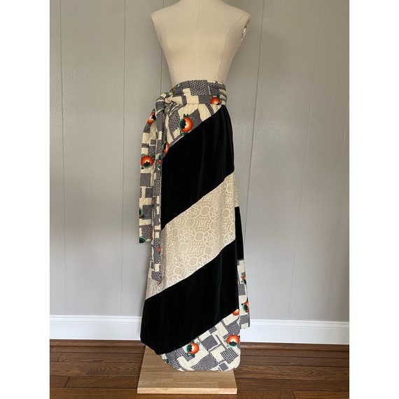 1970’s Quilted Chessa Davis Skirt, Velvet, Lace a… - image 3