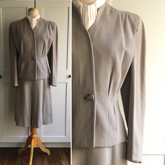Late 1940s Early 1950s Gray two piece suit set