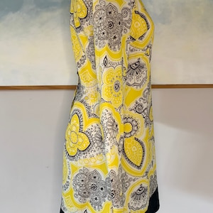 Late 60s, Early 70s Yellow and Black Paisley Mini Dress image 4