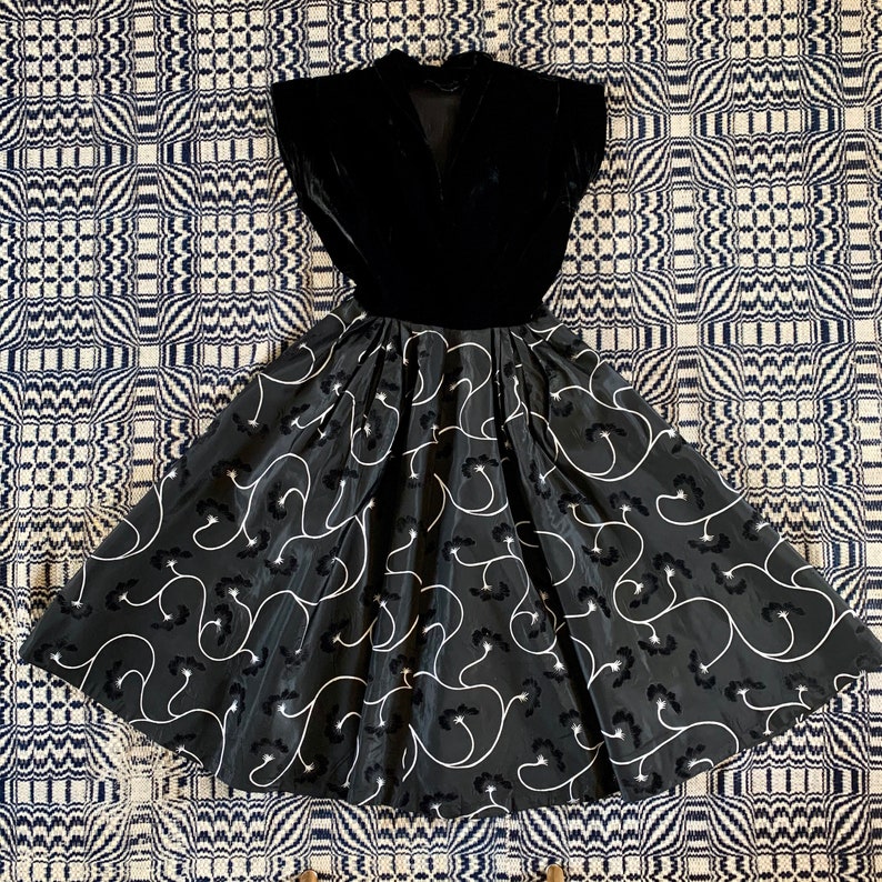 Late 1940s Early 1950s Black Velvet and Taffeta Party Dress with Painted Vines and Pockets