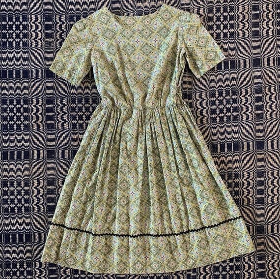 Handmade vintage cotton day dress, chore dress, gr