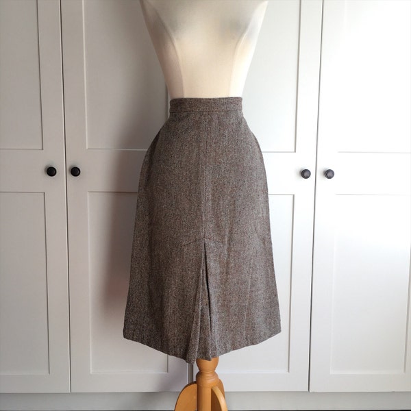 1970s Vintage Tweed Skirt, Tweed Pencil Skirt by MJ Concepts in Sportswear 70s Pencil Skirt with Kick Pleat Front, Brown Tweed Wool Skirt