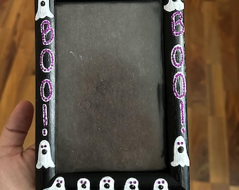 Boo! Handpainted ghost frame