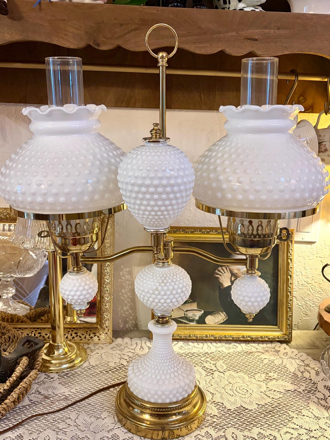 Vintage Brass Double Hurricane Parlor Table Lamp White Milk Glass Hobnail Shades, photo 1 of 4