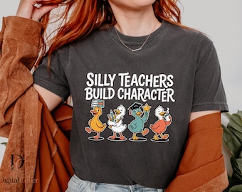 Professeurs farfelus qui forgent le caractère (PNG), illustration amusante d'un professeur canard, design humoristique rétro pour la classe, téléchargement instantané