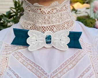 1912 Accessoire "Noeud de Col Dainty" - Prêt à Porter