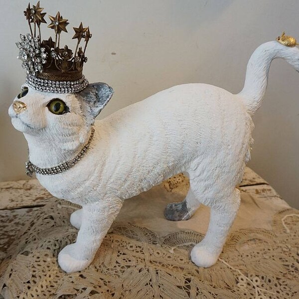 White cat statue wearing ornate crown shabby lg painted kitty sculpture with mouse friend shabby cottage chic home decor anita spero design