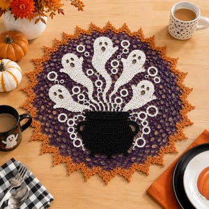 Patrón de tapete de fantasmas de Halloween en PDF, tapete de encaje de caldero espeluznante, centro de mesa de telaraña con cinco fantasmas, decoración de 22 pulgadas